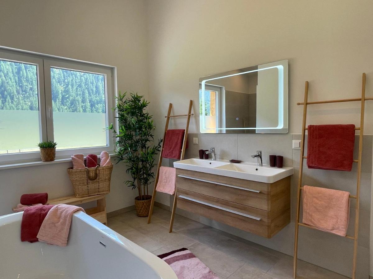Tyrol Purelife Lodges Sankt Jakob in Defereggen Exterior photo
